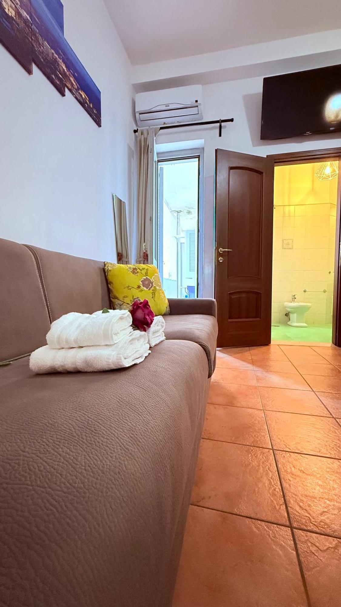 Vanvitelli Bed & Breakfast *